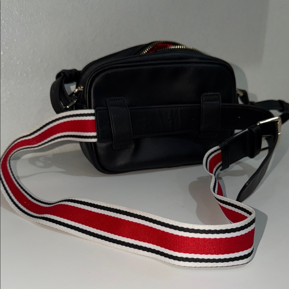 Love Moschino Black Crossbody Bag w/ Extra Red Strap & Heart Patches - Picture 4 of 5
